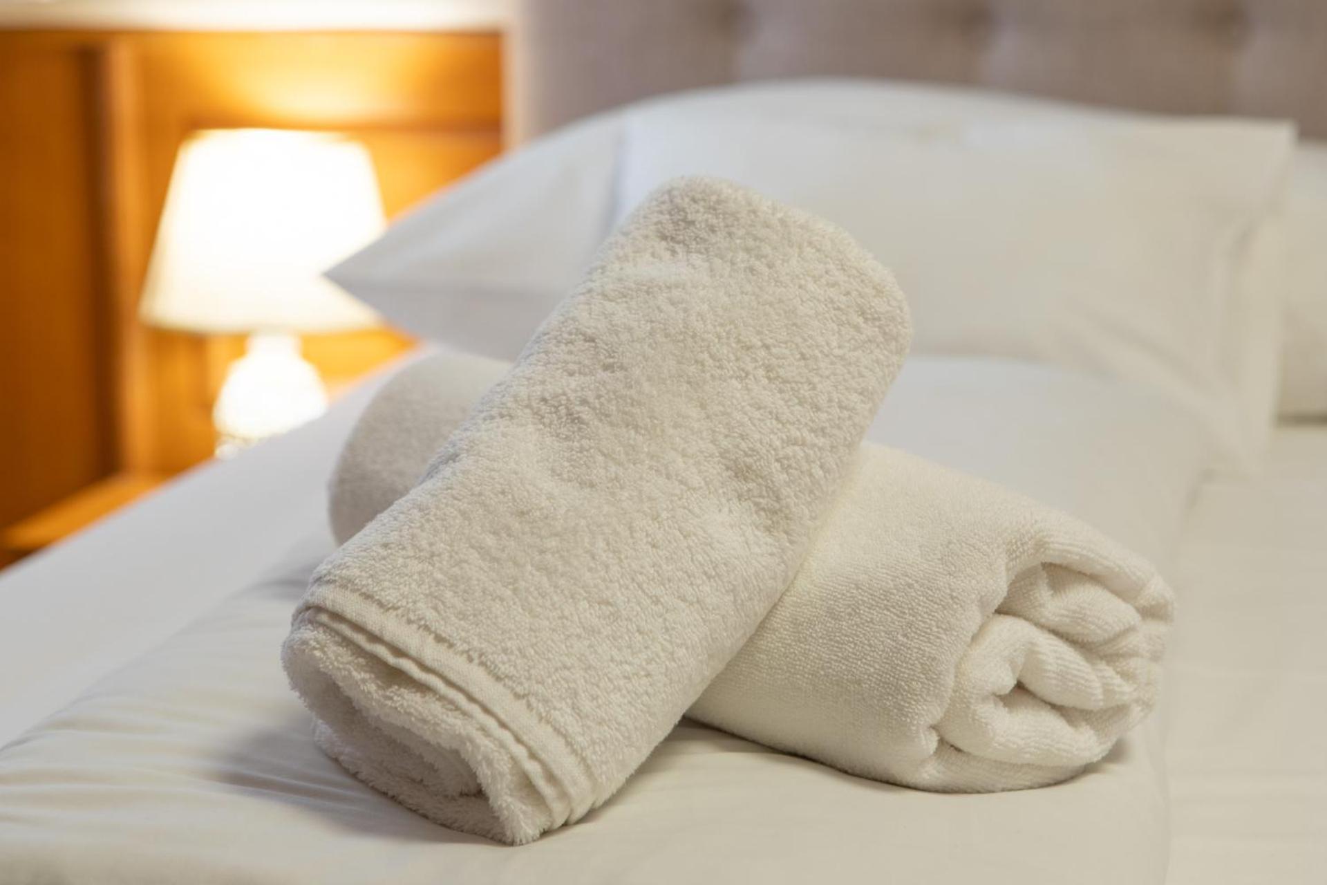 Szinbad Hotel Pécs Eksteriør billede