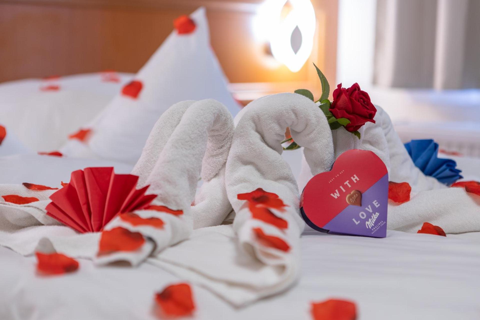 Szinbad Hotel Pécs Eksteriør billede