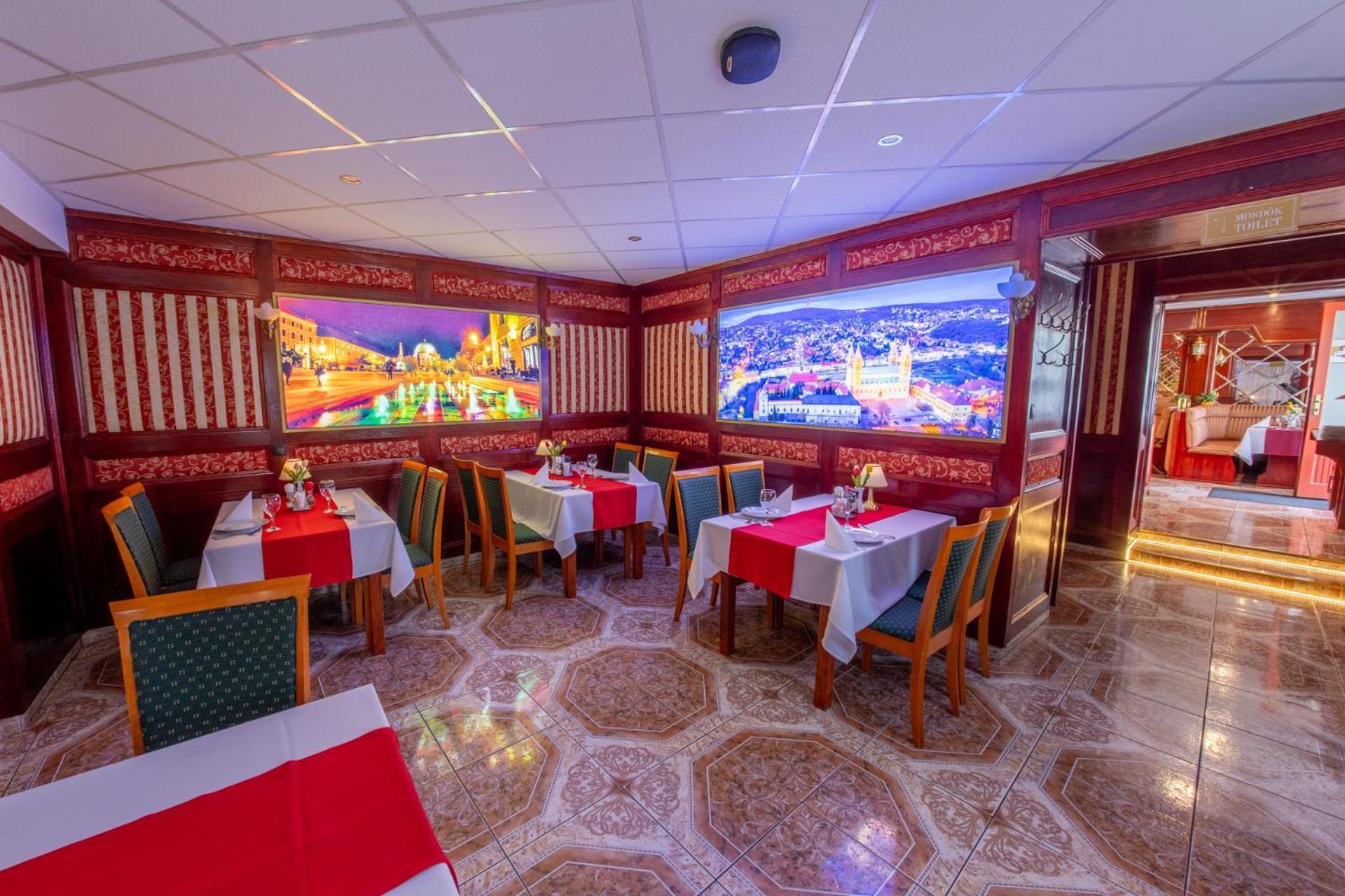 Szinbad Hotel Pécs Eksteriør billede